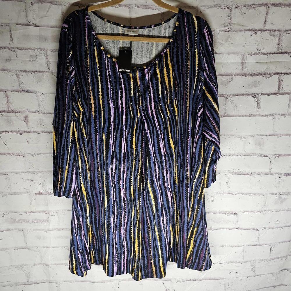 NWT Avenue Striped Top Size 20